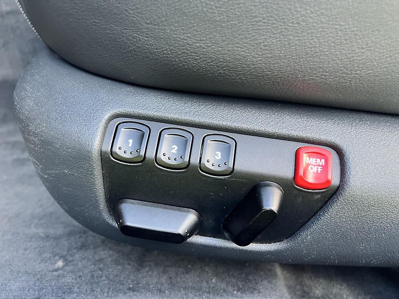 Škoda Superb 1.9TDI 96KW,KůŽE,XENONY,TZ - fotka 35 z 42