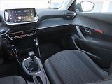 Peugeot 2008 (2020) 1.2 PureTech, Navi, Tempomat - náhled 8