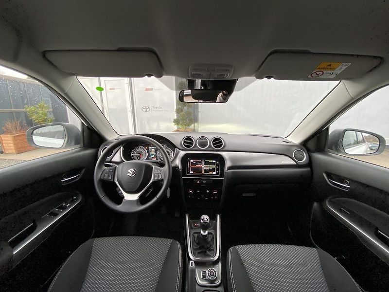 Suzuki Vitara 1.4iJET, ČR-1m, 4x4, Premium - fotka 13 z 33