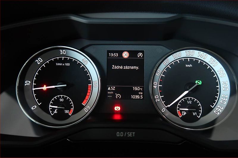 Škoda Superb (2015) Laurin&Klement 2.0 TDI - fotka 11 z 22
