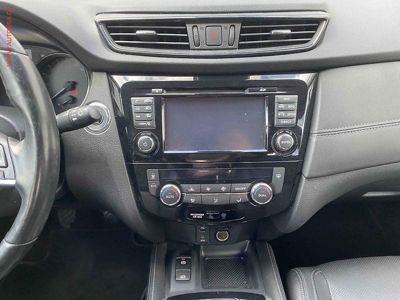 Nissan X-Trail (2019) 1.7 dCi 4x4, Tekna, LED - fotka 12 z 19