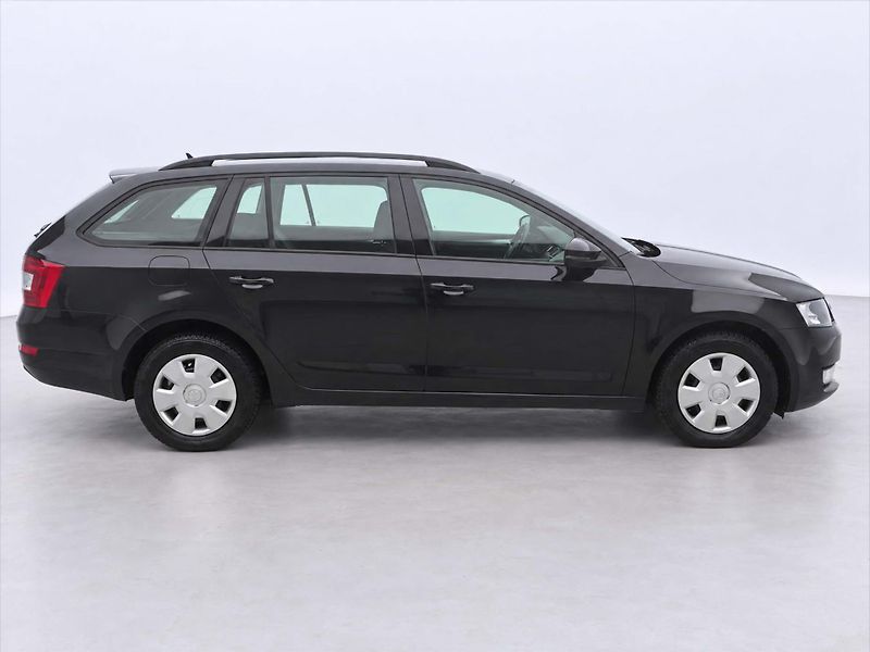 Škoda Octavia 1,6 TDI 81kW Aut.klima Tempo - fotka 8 z 27