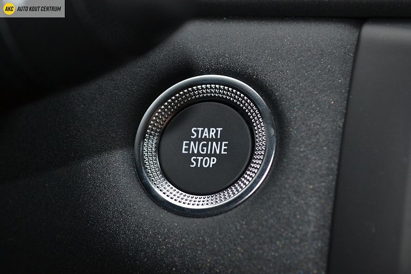 Renault Captur techno mild hybrid 140 - fotka 41 z 52