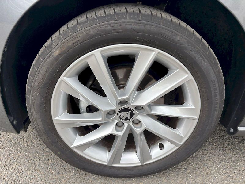 Škoda Scala (2025) 1.0 TSI 85kW Selection - fotka 35 z 35