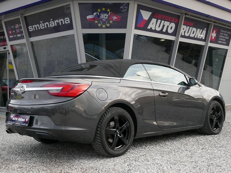 Opel Cascada 1,4 Turbo Cosmo REZERVACE - fotka 9 z 45