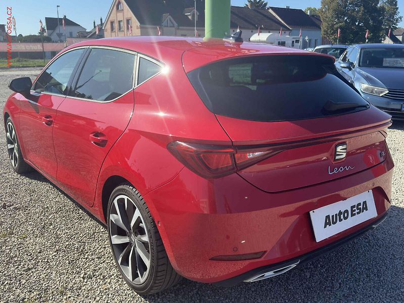Seat Leon (2022) 1.5TSi, ČR, FR, LED - fotka 6 z 22