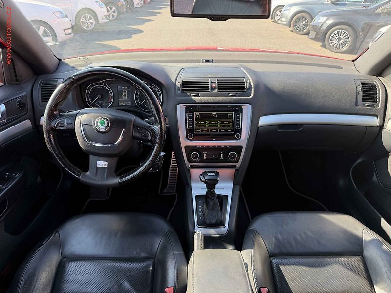 Škoda Octavia (2010) 2.0 TDi, DSG, STK5/28 - fotka 8 z 18