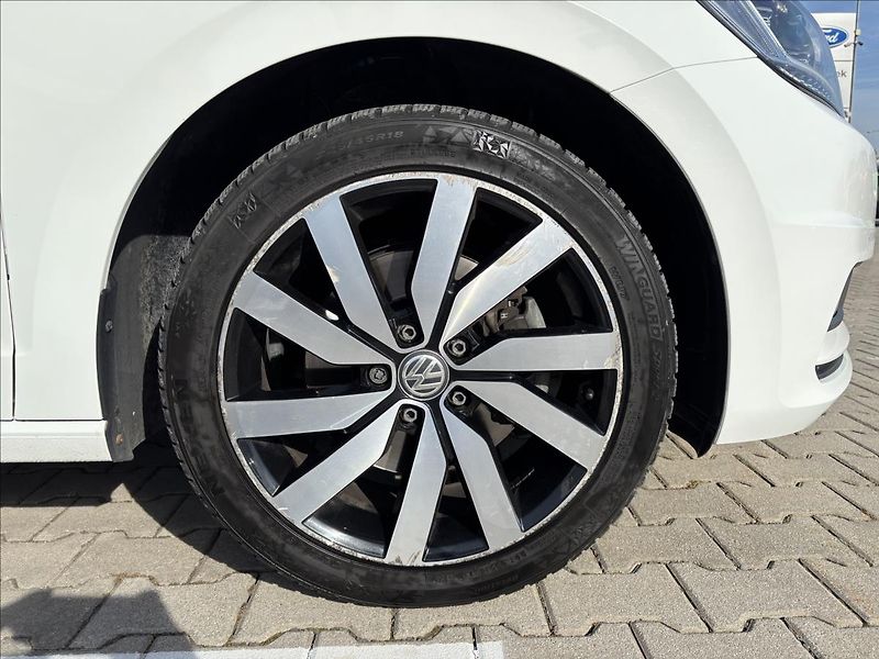 Volkswagen Touran 1,5 TSi Maraton Edition 7.Míst - fotka 10 z 47
