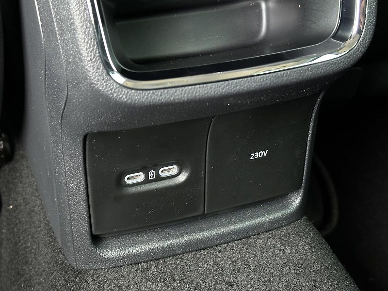 Škoda Octavia Combi 1.5TSi e-TEC M-HEV DSG S - fotka 36 z 41