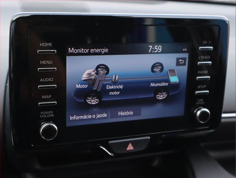 Toyota Yaris (2021) Life 1.5 VVT-i Hybrid, Automat - fotka 18 z 19