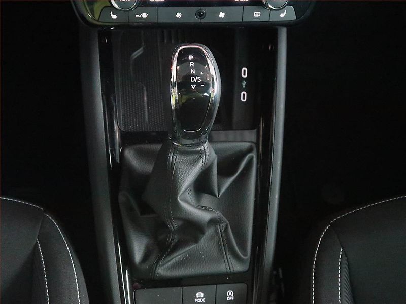 Škoda Kamiq (2025) 1.5 TSI, Monte Carlo - fotka 12 z 16