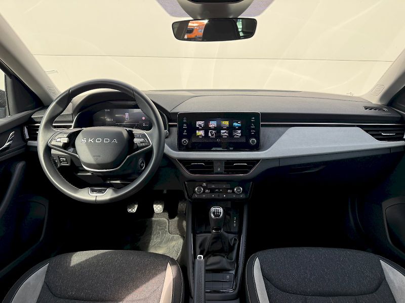 Škoda Scala (2025) 1.0 TSI 85 kW TopSelection - fotka 5 z 22