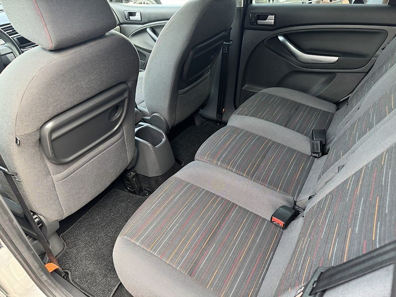 Ford C-MAX (2009) 1.6i Style Digi Klima Tažné Z - fotka 19 z 45