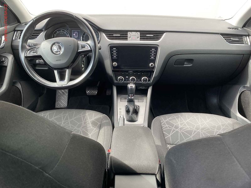 Škoda Octavia (2018) 1.8 TSi, Clever, DSG, kamera - fotka 8 z 18