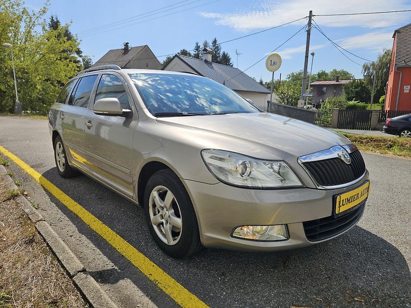 Škoda Octavia (2011) 2 1.6TDI FACELIFT - fotka 7 z 18