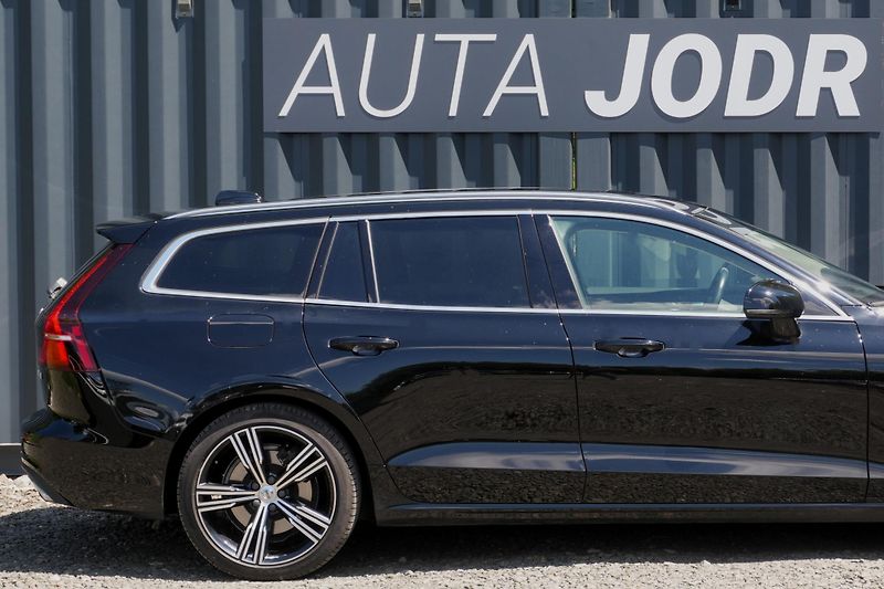Volvo V60 T6 AWD, Polestar, H/K, Tažné - fotka 9 z 36