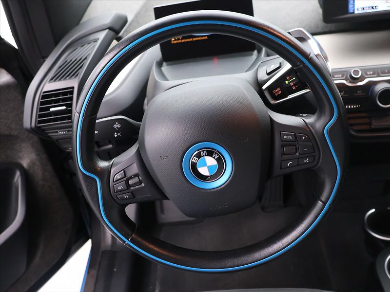 BMW i3 94Ah 75kW Kamera - fotka 18 z 32