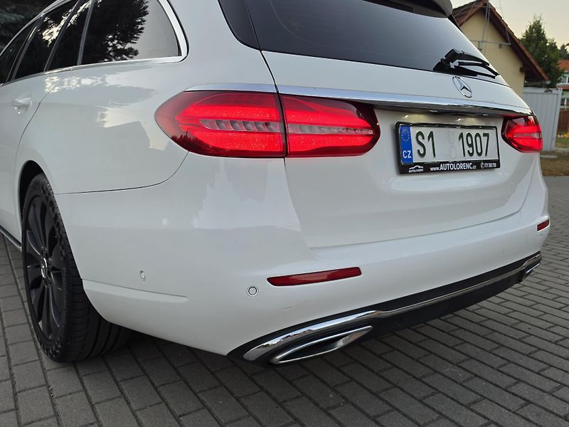 Mercedes-Benz Třídy E 2.2CDi 143kW AVANTGARDE*7-MÍST - fotka 33 z 54