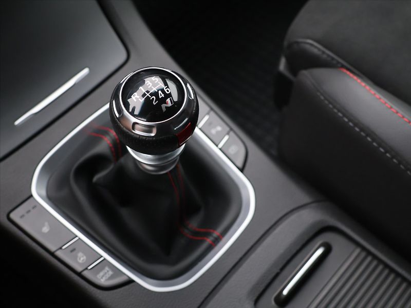 Hyundai i30 1,5 T-GDI 117kW N-Line Premium - fotka 26 z 34