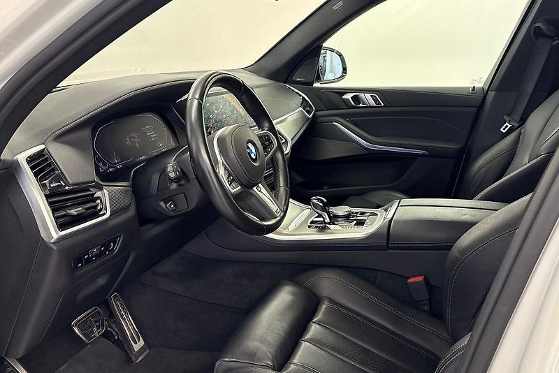 BMW X5 xDrive30d - fotka 8 z 14