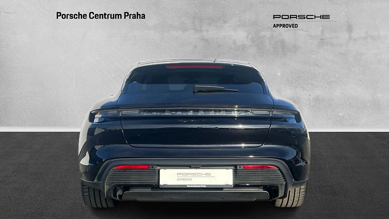 Porsche Taycan GTS - fotka 7 z 30