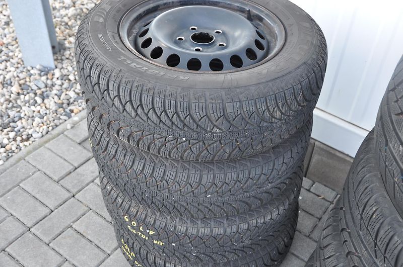 Volkswagen Golf VI 1.6TDi 66kW Trendline - fotka 17 z 17