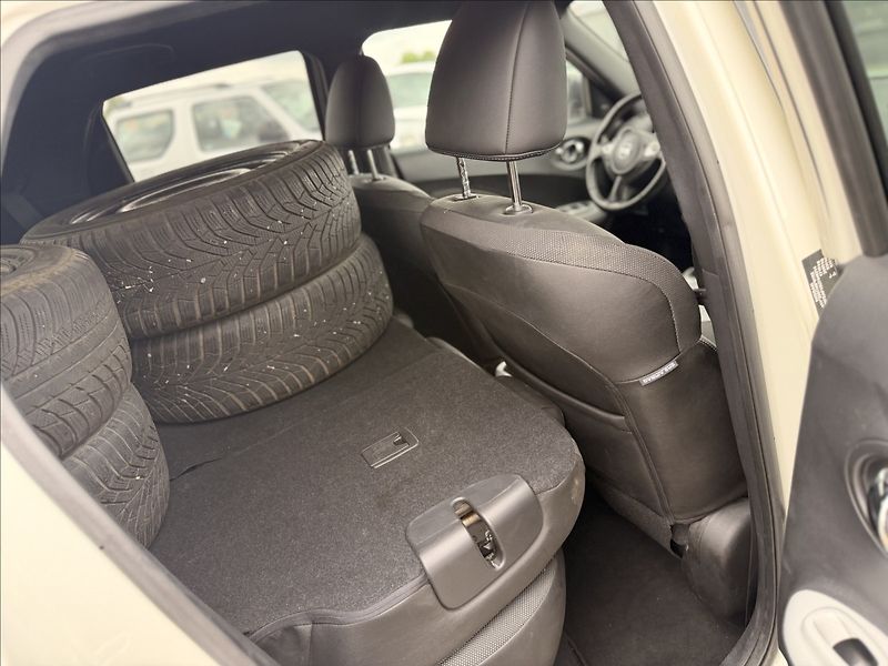 Nissan Juke 1,2 16V 85kW NAVI +SADA KOL - fotka 20 z 25