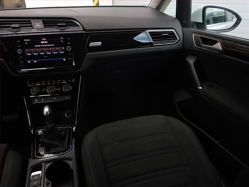 Volkswagen Touran (2018) Highline 2.0 TDI - fotka 8 z 25