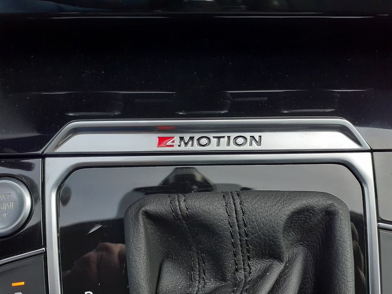 Volkswagen Passat (2018) 2.0 BiTDi 4x4 - fotka 22 z 48