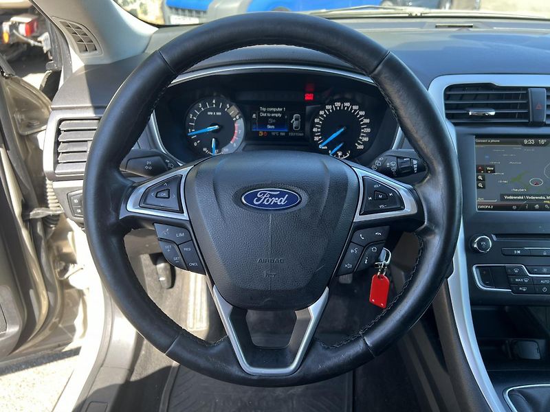 Ford Mondeo 1.5 Ti-VCT 118 kW - fotka 8 z 18