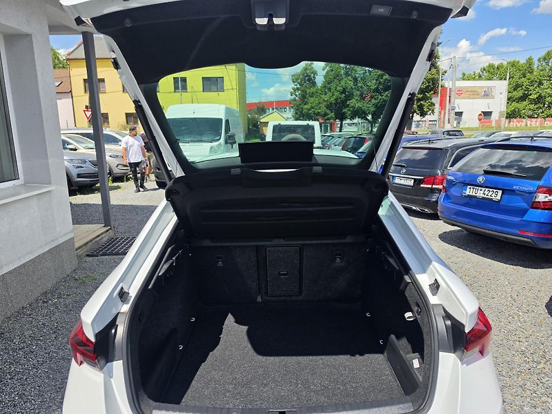 Škoda Octavia 2.0 TDI RS DSG 5100km - fotka 5 z 17