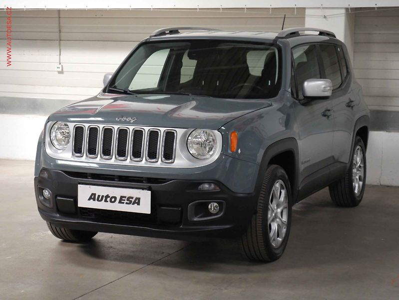 Jeep Renegade (2015) 2.0 CRD 4x4, 2.maj,ČR, AC - fotka 3 z 24