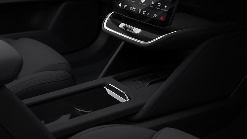 Volvo ES90 (2026) PURE ELECTRIC CORE - fotka 16 z 17