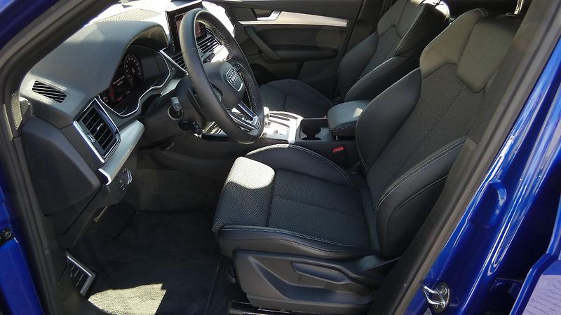 Audi Q5 40 TDI quattro S tronic S Line - fotka 20 z 28