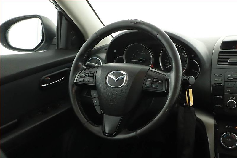 Mazda 6 (2010) 2.0, Serv.kniha, Xenony - fotka 12 z 15