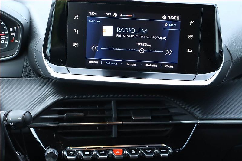 Peugeot 2008 (2020) 1.2 PureTech, Serv.kniha - fotka 12 z 24