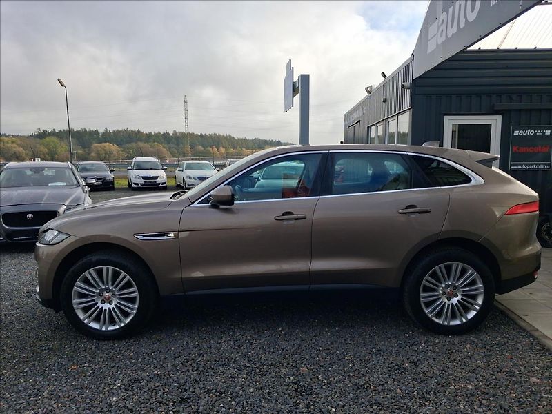 Jaguar F-Pace 2,0 132kw - fotka 4 z 15