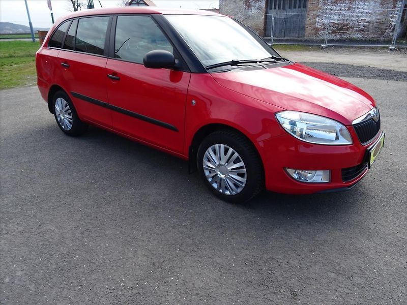 Škoda Fabia 1,2 TSI - fotka 2 z 27