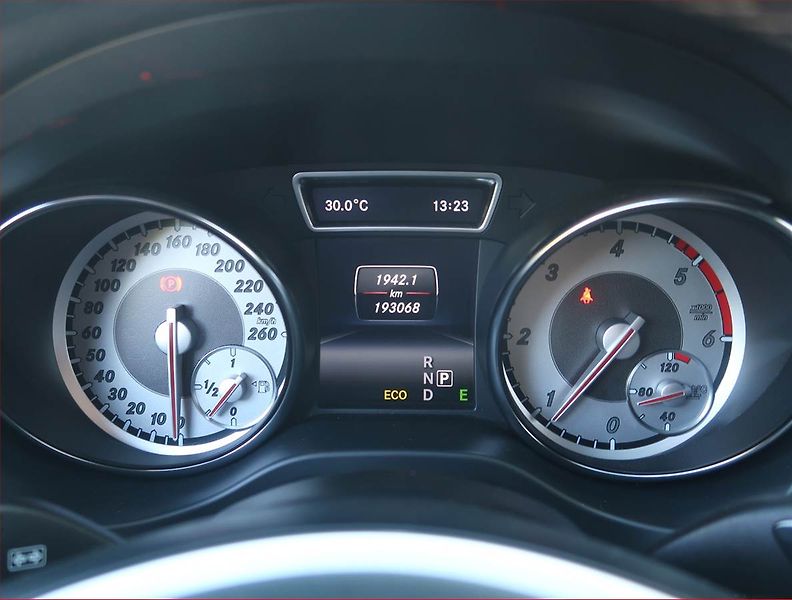 Mercedes-Benz CLA (2014) 200 CDI, Automat, Kůže - fotka 11 z 18