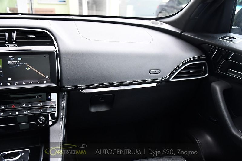 Jaguar F-Pace 2.0 R-SPORT MERIDIAN  - fotka 26 z 54