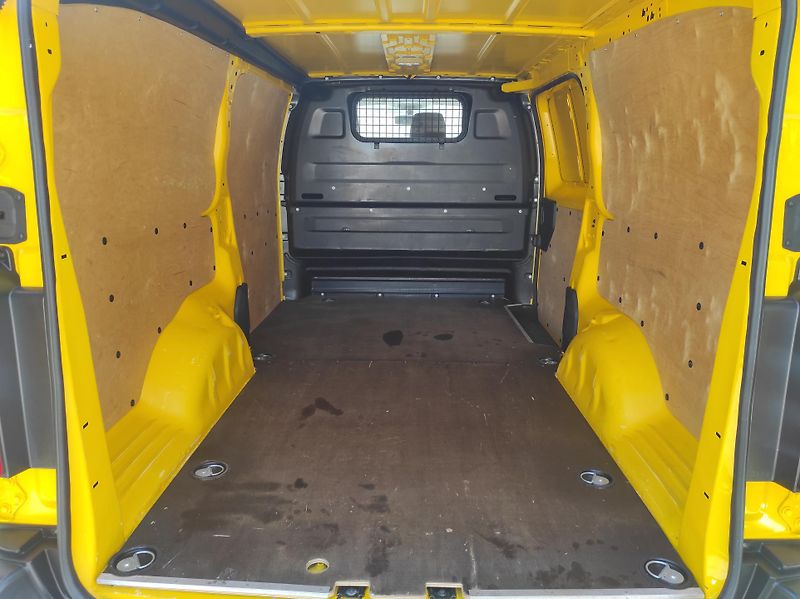 Peugeot Expert  2,0BlueHDi L3, Acces, ČR - fotka 19 z 33