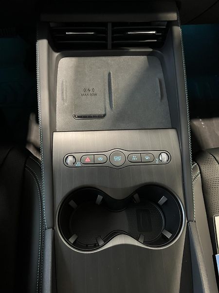 BYD Seal 6 (2025) DM-i Touring Comfort - fotka 23 z 30