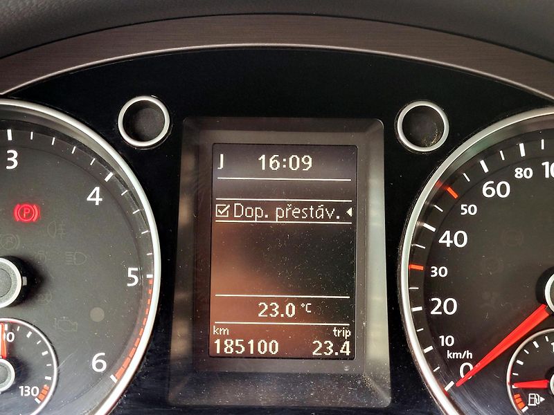 Volkswagen Passat 2,0TDi *SERV.KNIHA* PERFEKTNÍ  - fotka 39 z 48