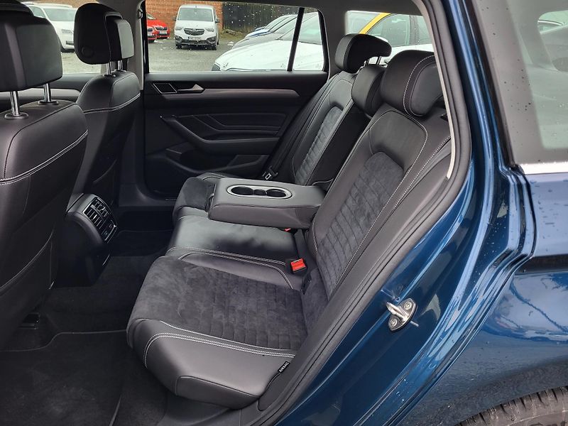 Volkswagen Passat 1.4 TSI PHEV GTE DSG HYBRID - fotka 8 z 46