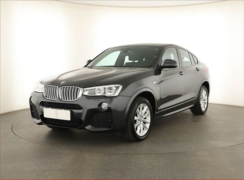 BMW X4 (2018) xDrive30d - fotka 2 z 22