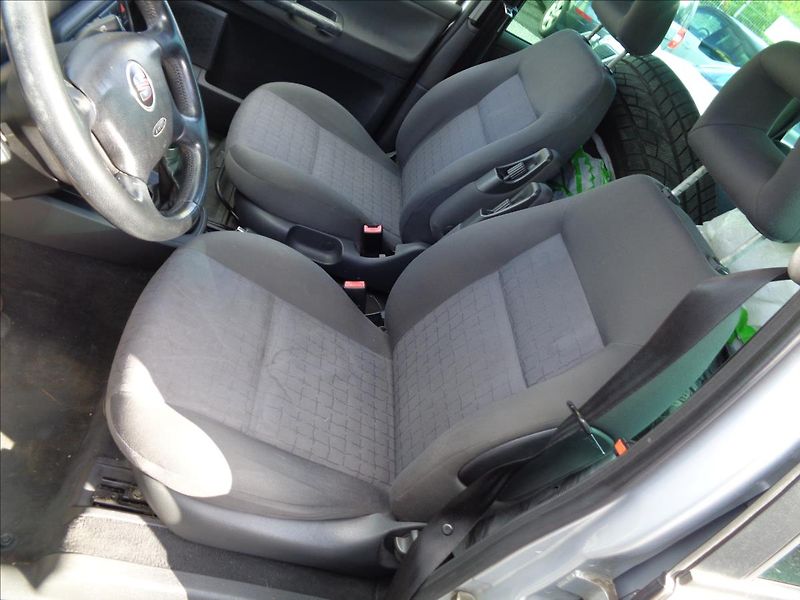Seat Alhambra 1,9 - fotka 13 z 15