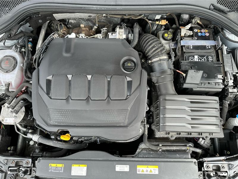 Škoda Superb 2,0 TDI / 142 kW 4x4 L&K, Tažn - fotka 20 z 26