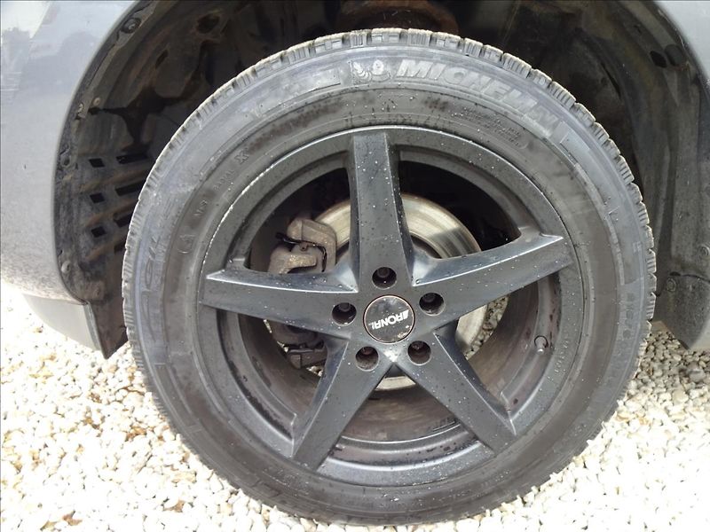Peugeot 4007 2,2 HDI 115kW 4x4 - fotka 45 z 53