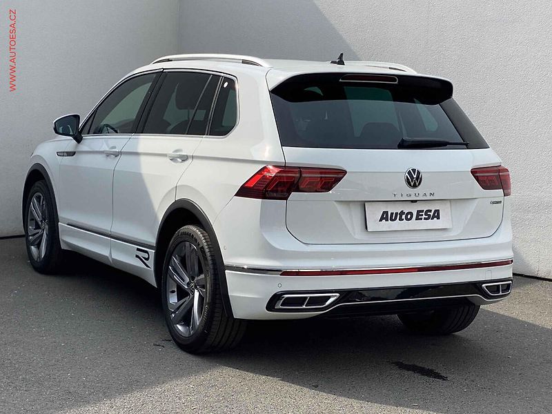 Volkswagen Tiguan (2021) 2.0 TSI 4x4, R-Line - fotka 6 z 25