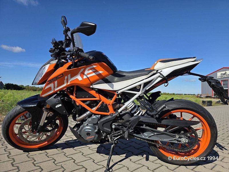 KTM 390 Duke (2019) - fotka 2 z 14